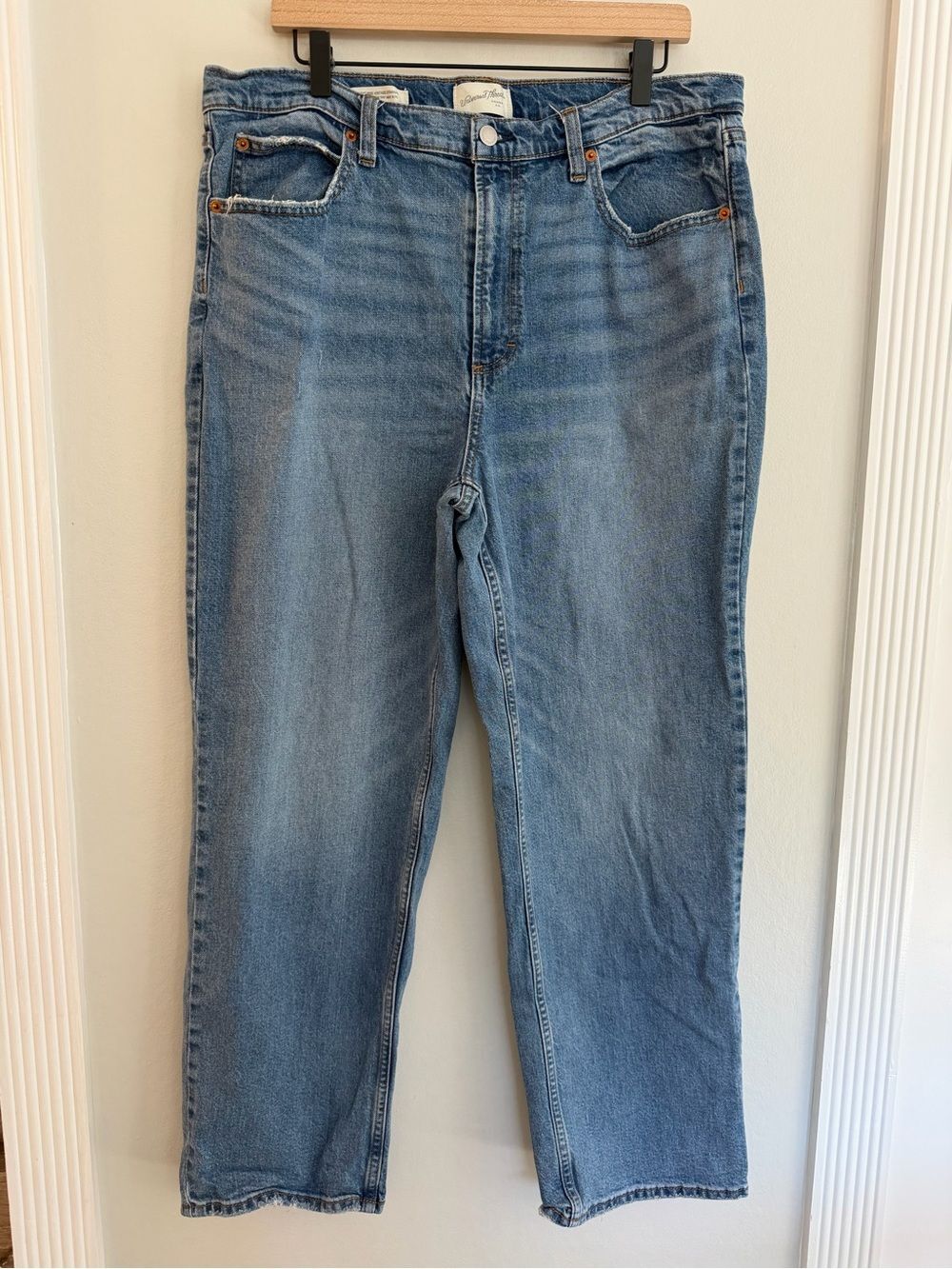 Universal Thread Highest Rise Vintage Straight Jeans Women’s 16R LightWash Denim